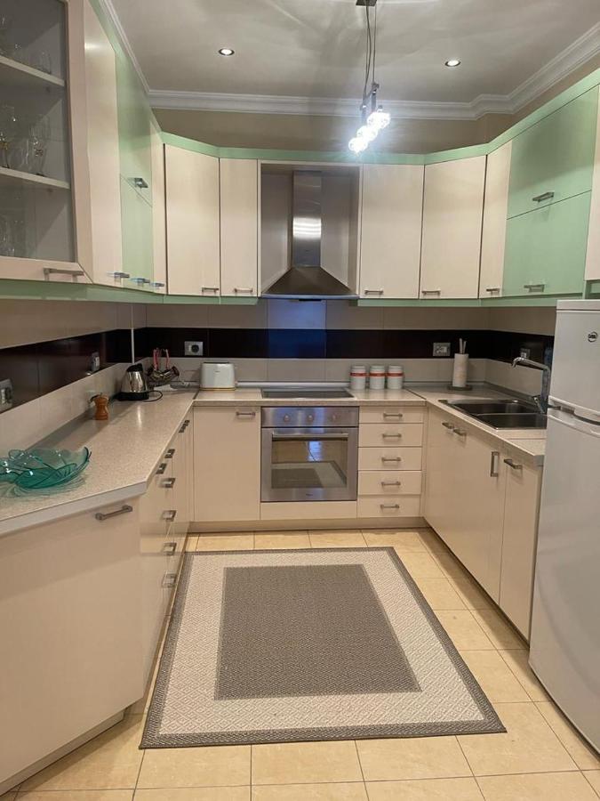 Stylish Central Apartment Тирана Екстер'єр фото